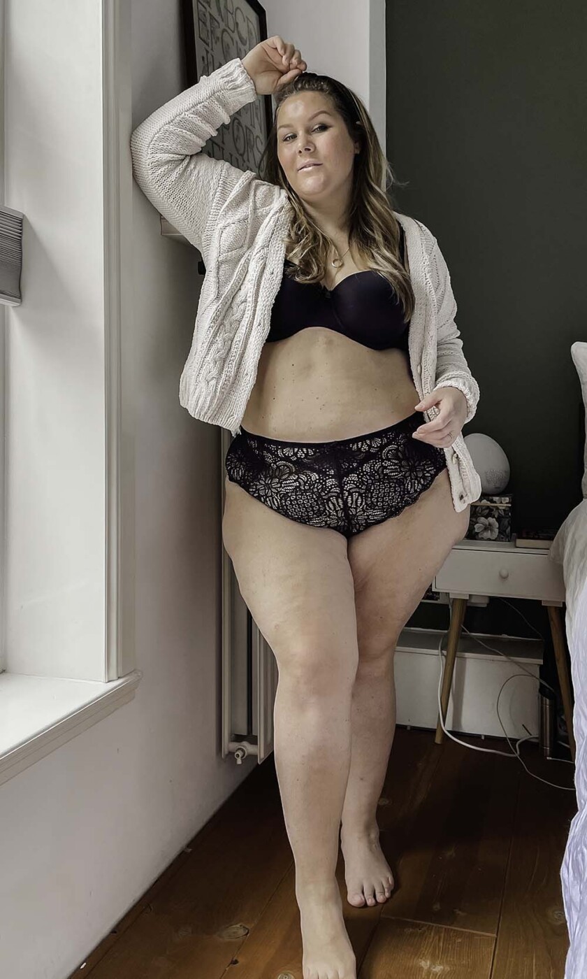 Een overzicht van de leukste, mooiste en fijnste strings tot maat 68, plussize string, grote maten string, sexy string, sexy lingerie grote maten, plussize string, tanga, g-string, plussize blogger, plussize fashion, grote maten mode, grote maten ondergoed, plussize lingerie, grote maten lingerie