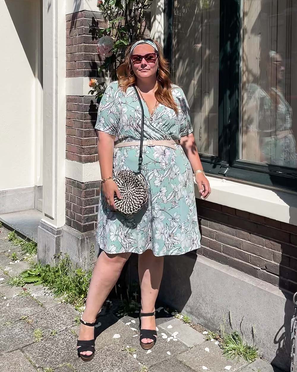 zomerjurkjes; met blote benen de zomer in